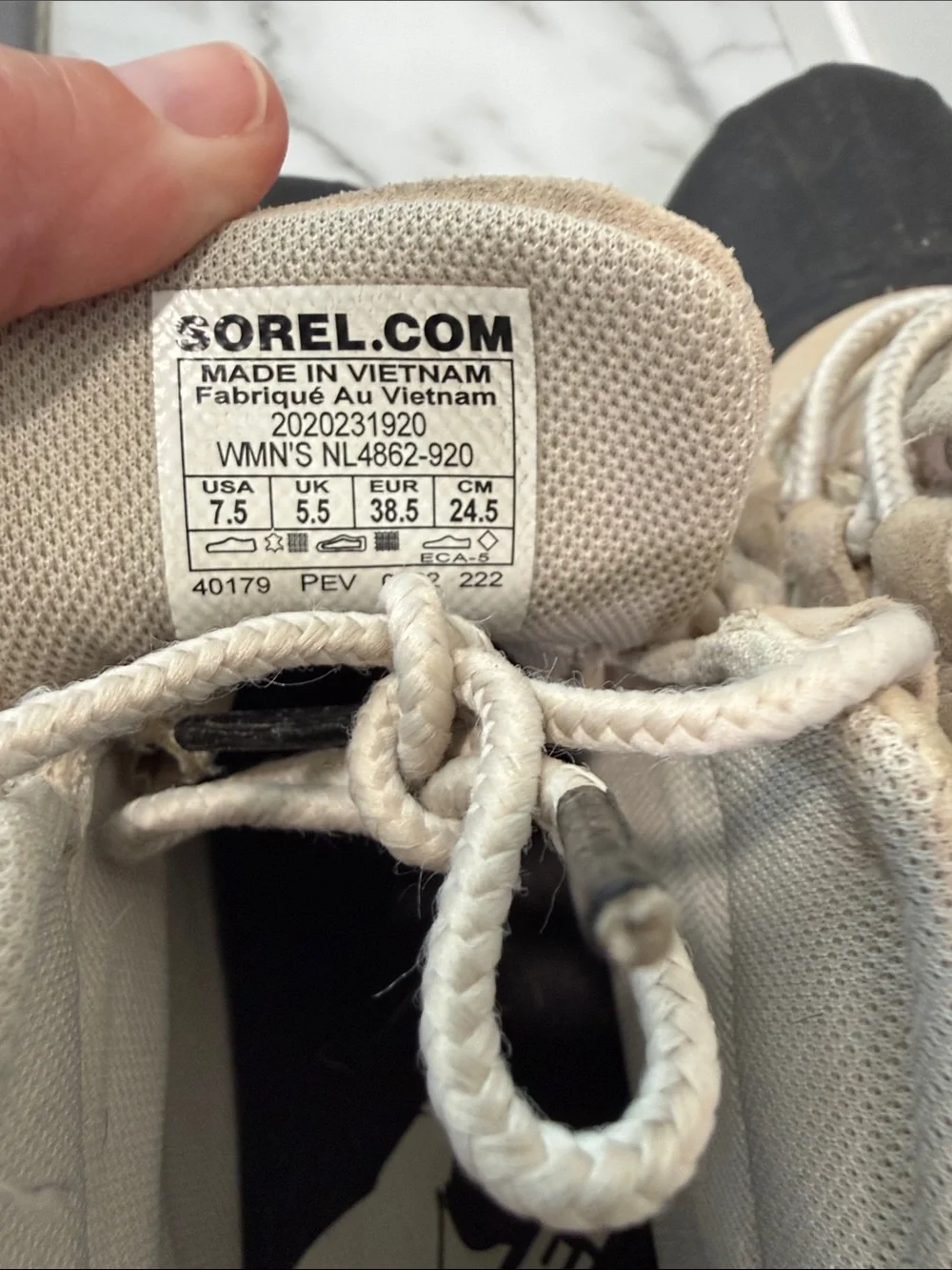 SOREL Out N About III Duck Boot Womens Size 7.5